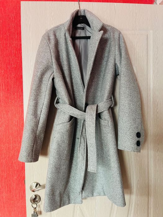 Дамско сиво палто