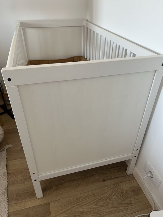 Patut Sundvik Ikea cu saltea si protectie