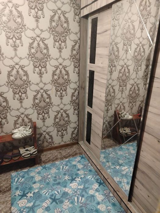 Srochno uy sotiladi hamma waroit bor