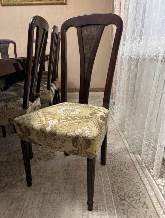 Стол дубовый, Италия