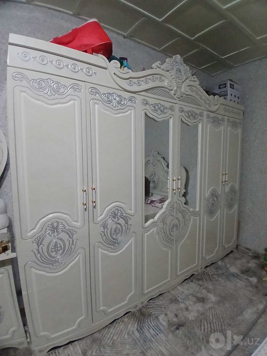 Yotoqxona mebel sotiladi