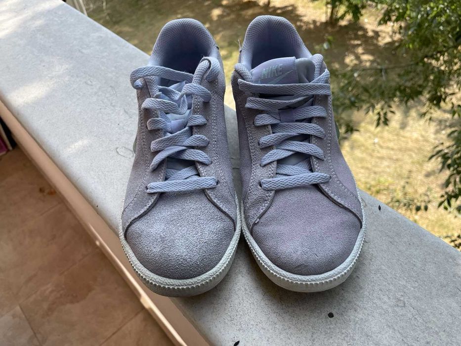 маратонки NIKE 38