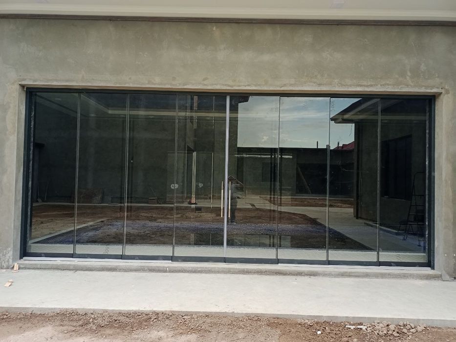 Межкомнатные стеклянные перегородки