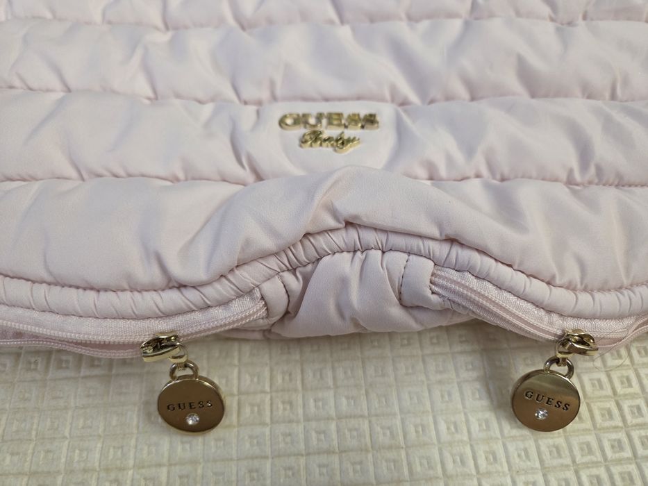 Чувалче за бебешко кошче Guess Baby