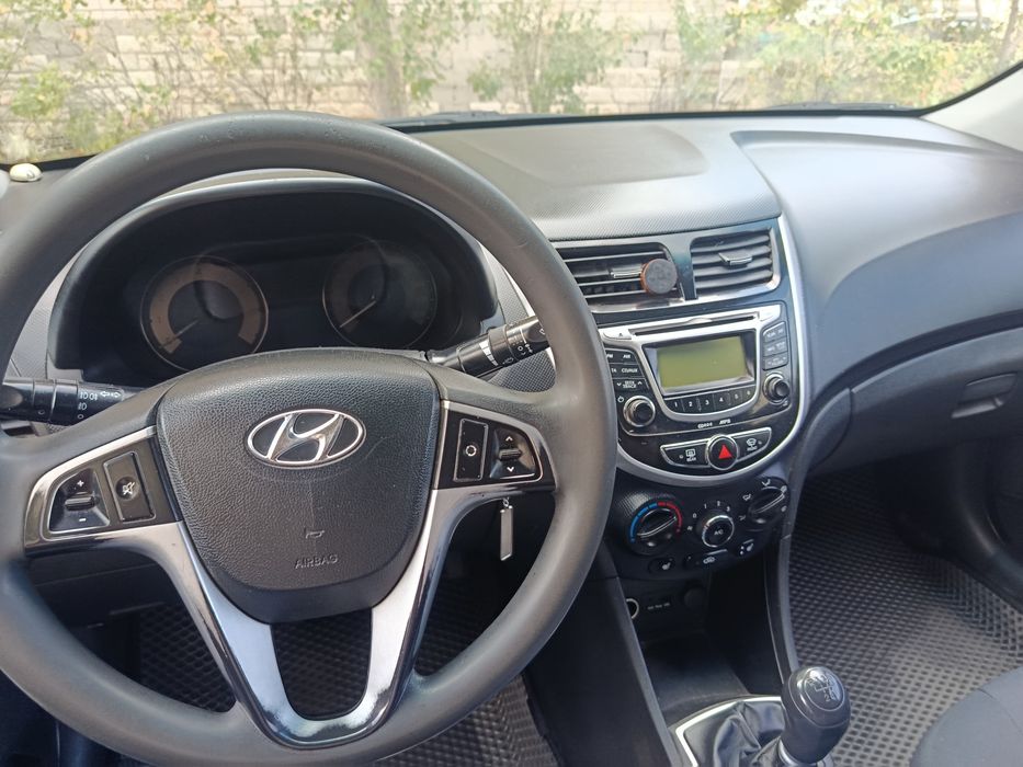 Hyundai Solaris, 2012