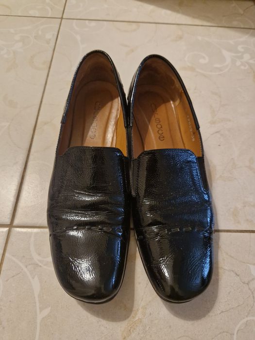 Продам женские туфли 39 размер