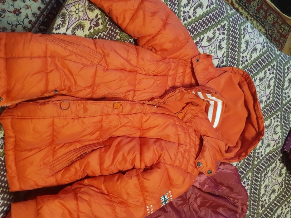 Зиимни якета и грейки/пухенки размер 10 г.