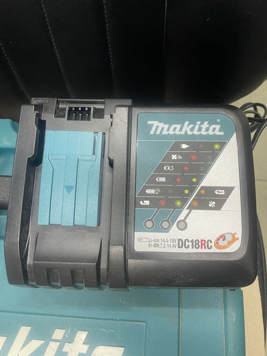 винтоверт безчетков  makita BL ddf484 куфар зарядно и 3а батерия