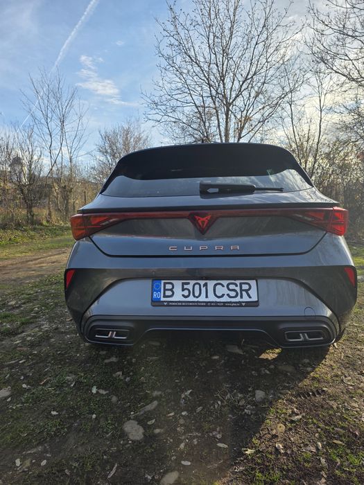 Cupra leon/trapa panoramic /2025New model/muzic Sennheiser