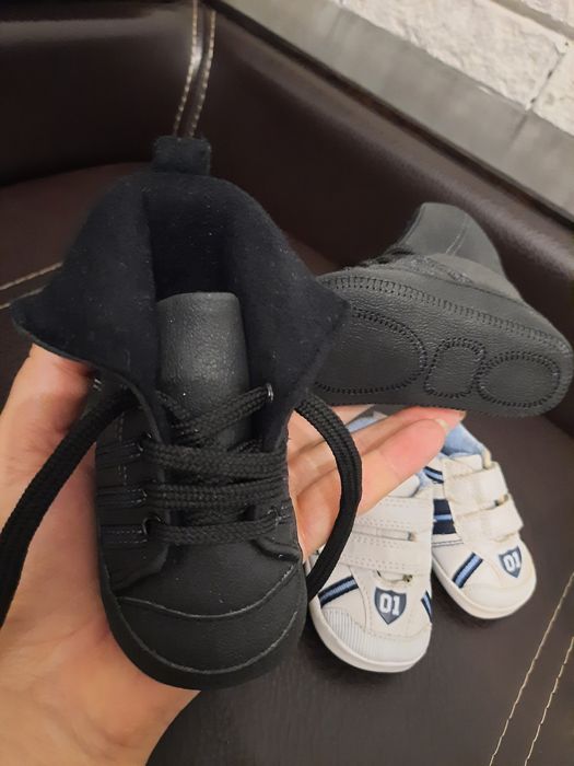 Ботики и кроссовки детские