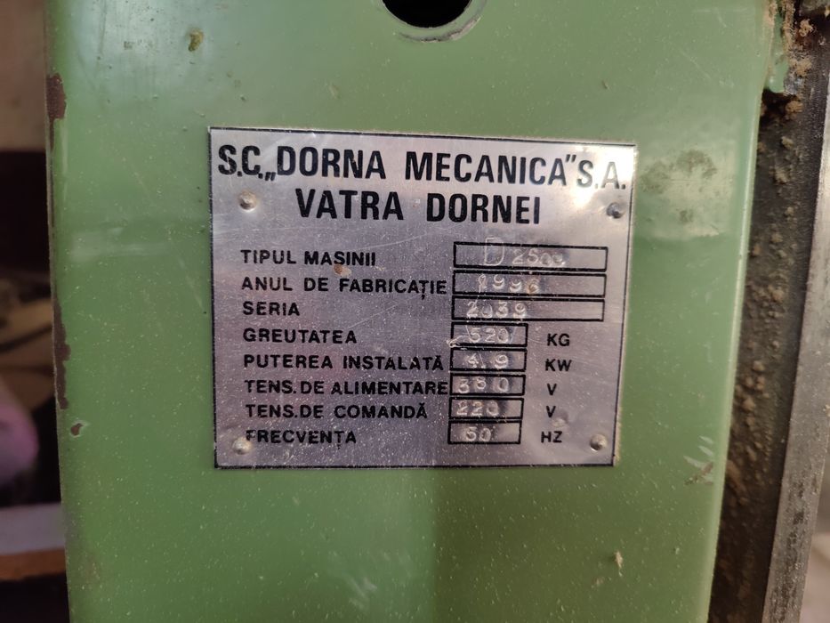 Slaif, slefuitor trifazat D2500 Dorna, cu instalatie de ehaustare.