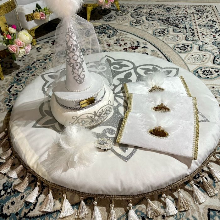Корзина,сәукеле,шкатулка.