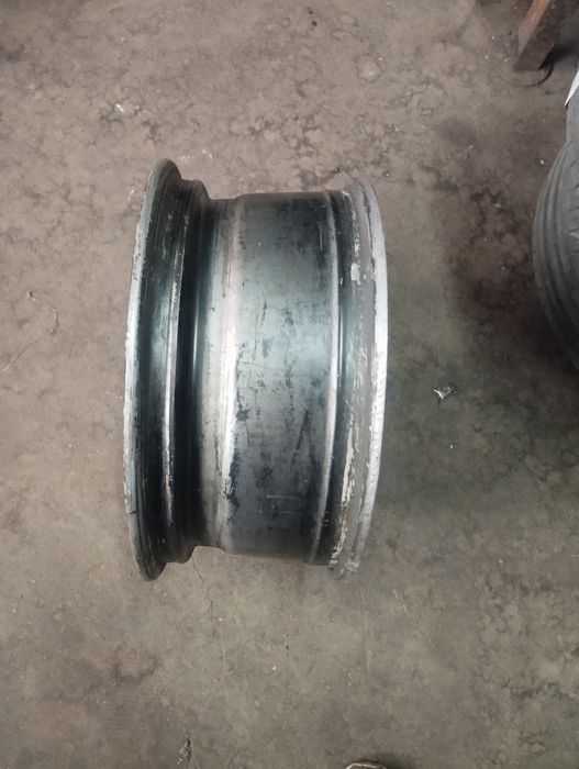 Продам диск одиночку на 16