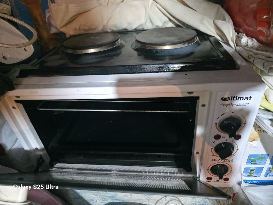 Электро духовка вверху 2 камфорки и духовой шкаф