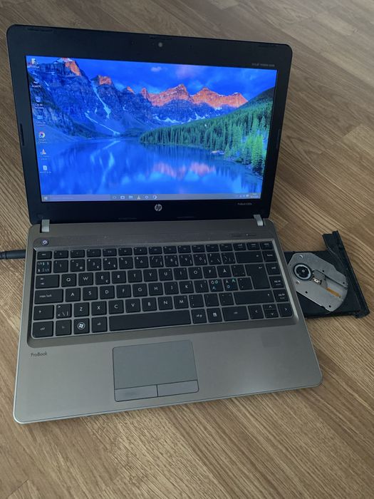 Laptop Hp ProBook display 13,6 inch,Windows 10,4gb ram functional cu i