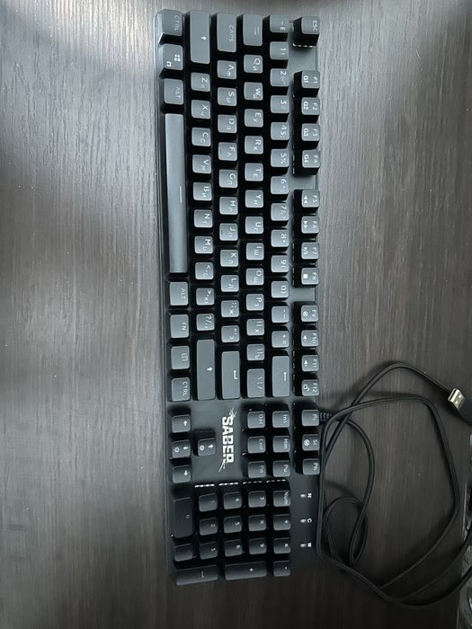 Модель Dexp Saber клавиатура