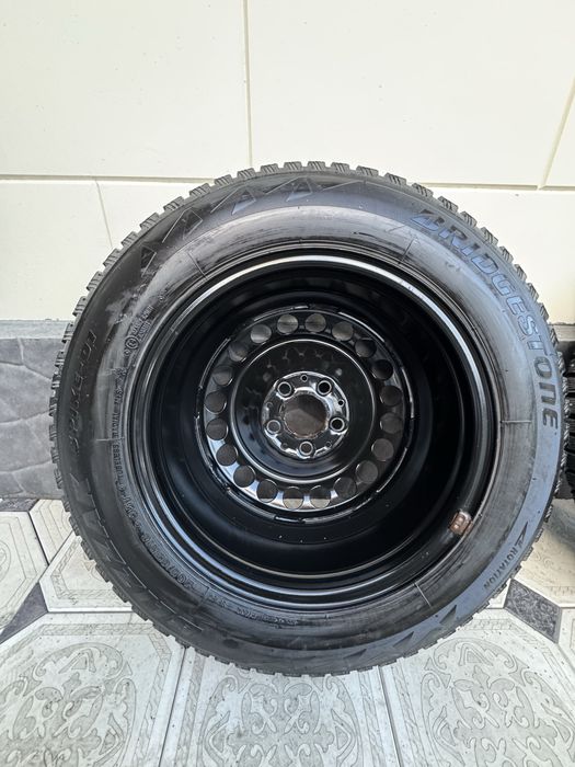 Зимние шины ( шипы ) 205 , 65 , R 16