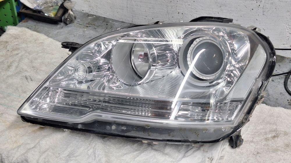 Ляв Xenon фар за МЛ w164 фейс. ML w164facelift
