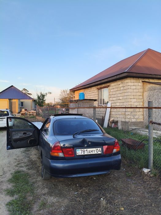 Продам митсубиси каризма