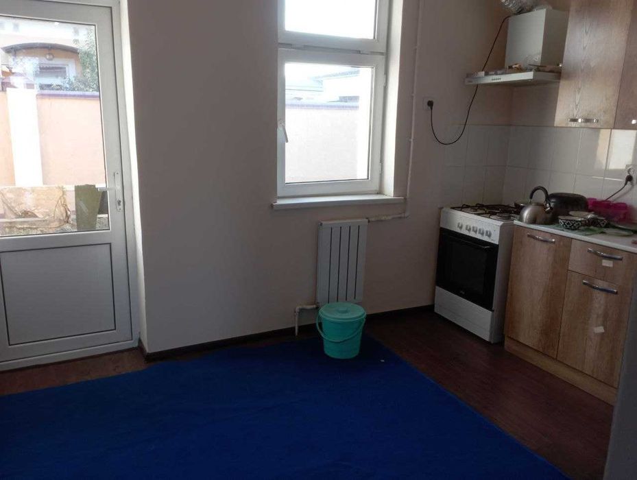 Коттедж сотилади 2 сотих 3 хона