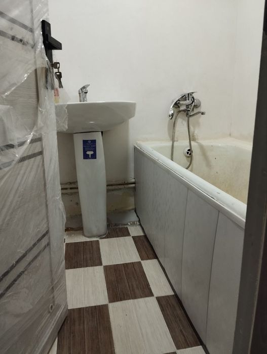 Qarshi shahridan 2 xolani kvartira sotiladi