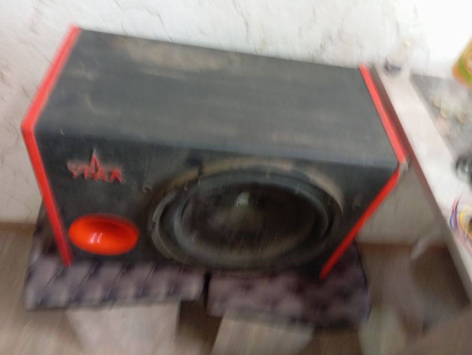 Продам сабвуфер в отличном состоянии