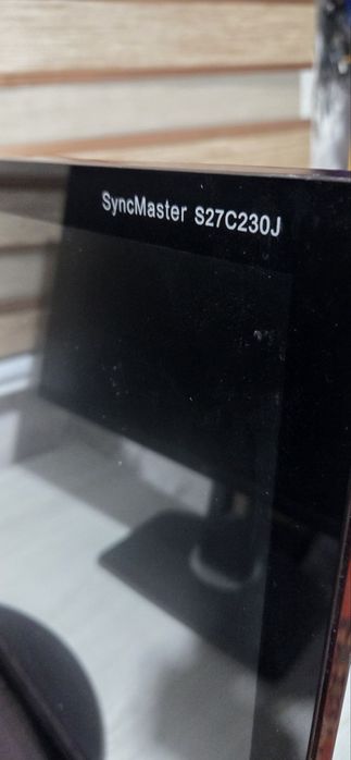 Samsung 27 с защитой экраном 75г