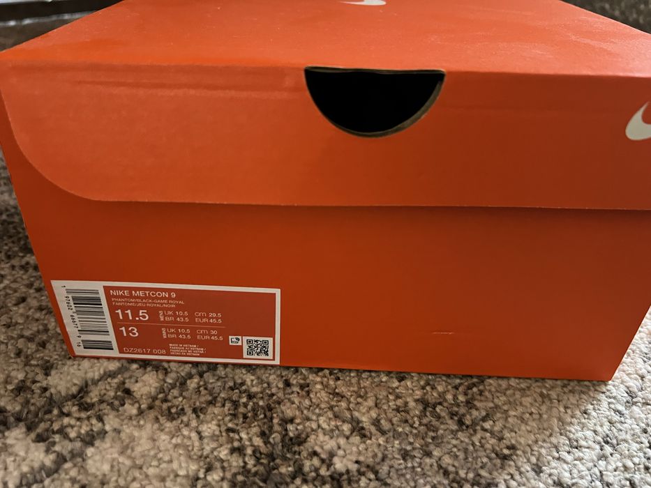 Продавам мъжки маратонки NIKE Metcon 9