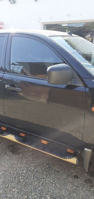 Usa Dreapta Fata Mitsubishi L200 2006 - 2010 SUV 4 Usi NEGRU (556)