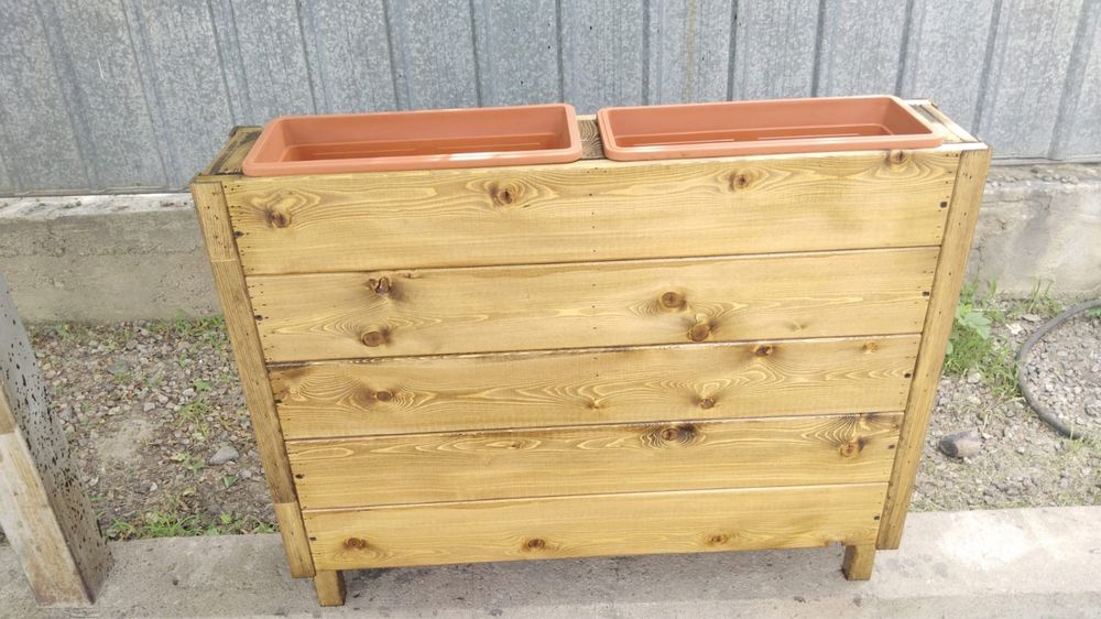 Кашпо уличные вазоны