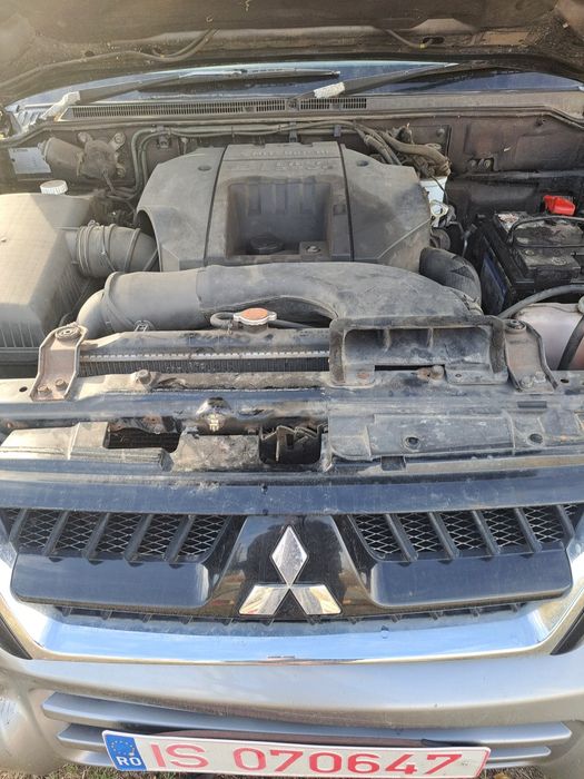 piese pajero grup fata cui tractare bare praguri shogun 3.2