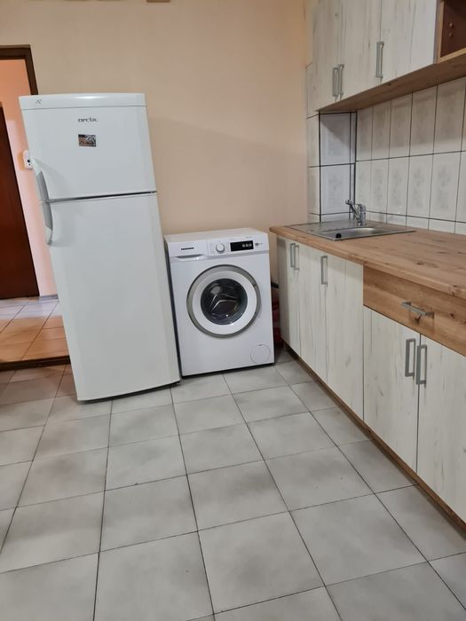 Închiriez apartament 2 camere în Focșani