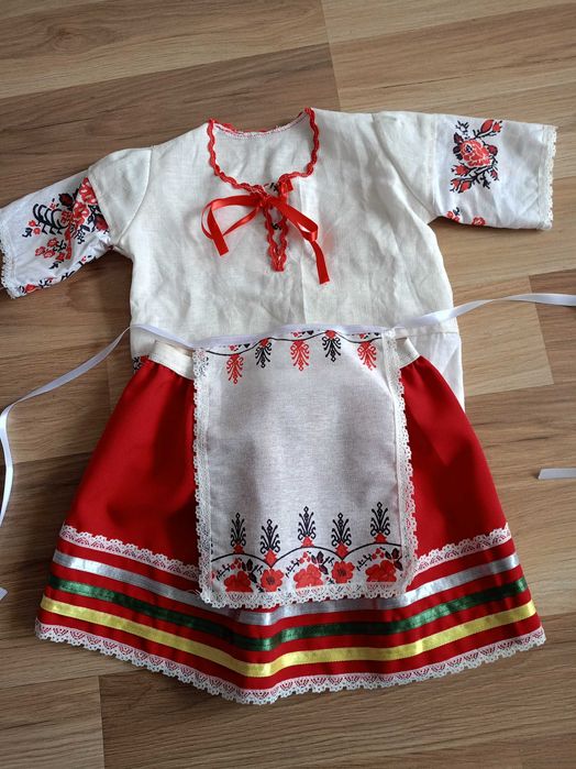 Народни носии за Лазарки