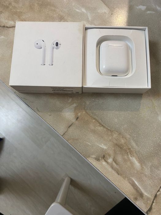 Аирподс оригинал