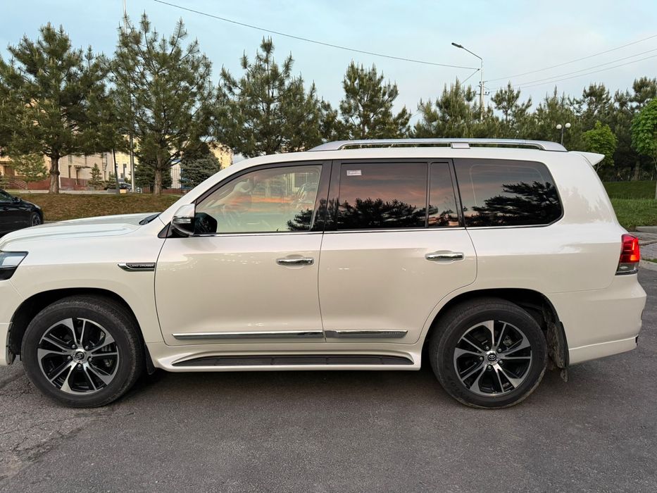 Toyota land cruiser