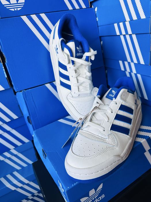 *Чисто Нови* Adidas Forum Low Cl *Core White & Royal Blue*