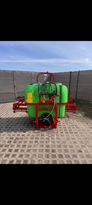 Опрыскиватель Бренди 800/15