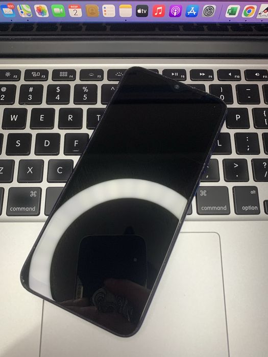 Телефон Xiaomi Redmi Note 8