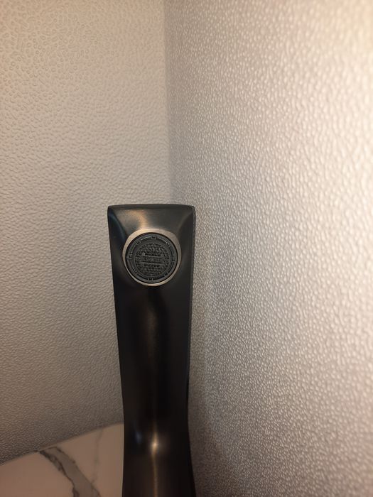 Высокий смеситель для раковины