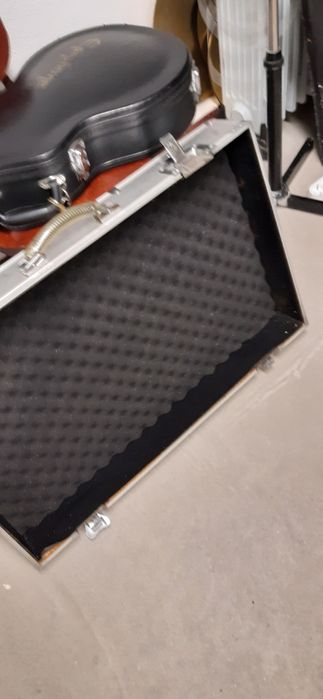 Cutie efecte în stare buna