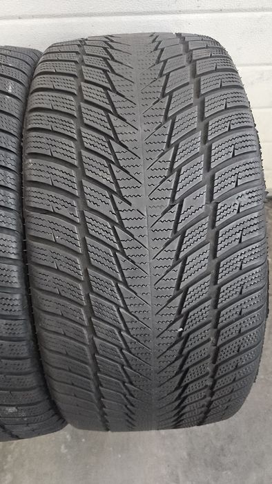 235 35 19 Hankook/Formula iarna M+S