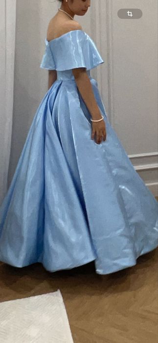 Продам пышное,красивое платье