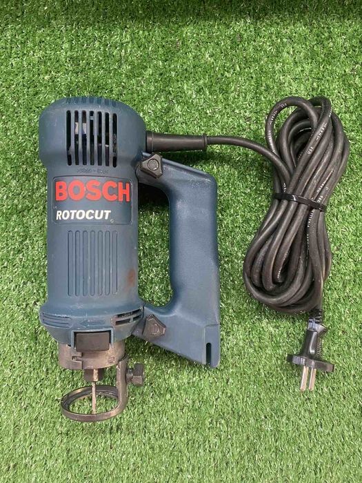 Права електрическа фреза за кантове Bosch ROTOCUT