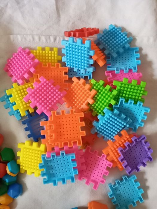 Игрушки все за 2000