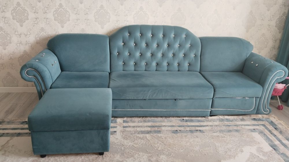 Продаю диван в хорошем состоянии