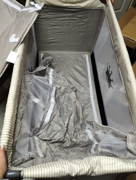 Pătuț Copii Muzică, Jucării, Masă de Schimb și Geantă Călătorie