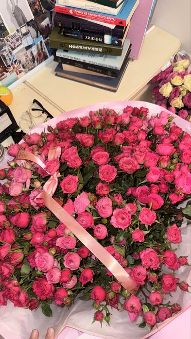 Букет! Кустовые розы! Цветы