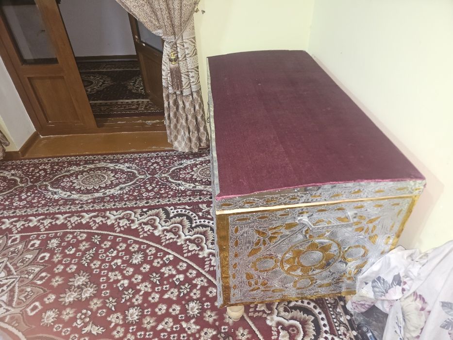 Sandiq sotiladi yangi