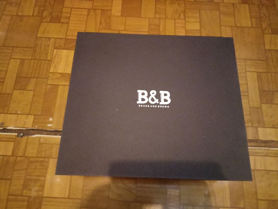 Сувенирная  подарочная , юбилейная коробка B&B