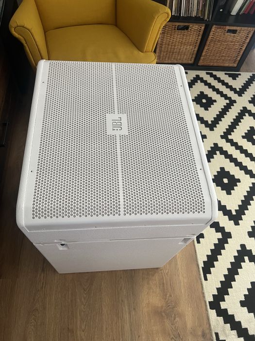 Bass subwoofer jbl vrx 918